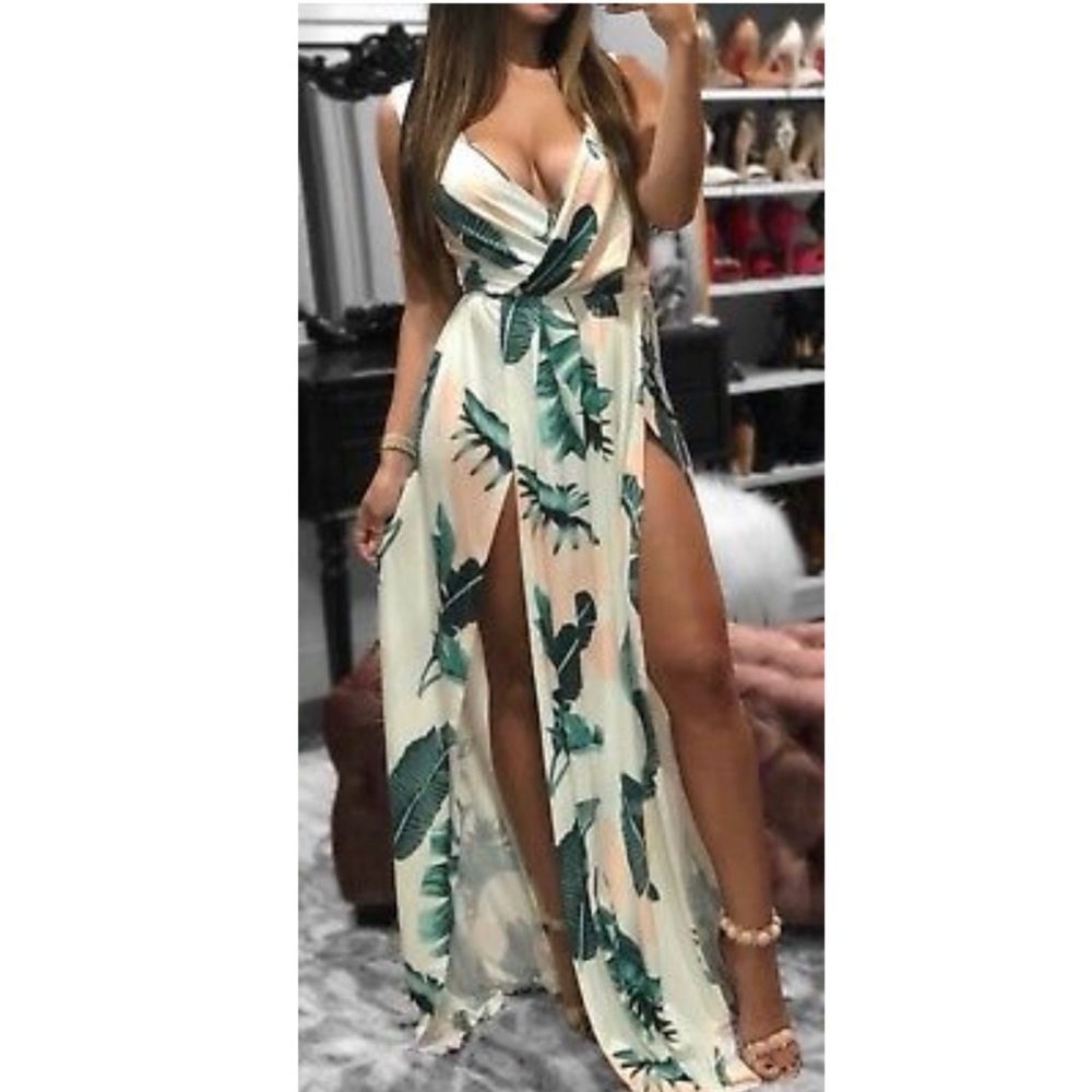 L’atiste by Amy Tropical Palm Leaf Maxi Dress